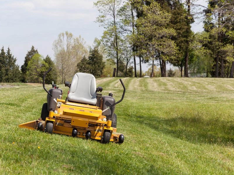 Tracteurs et tondeuses autoportées Chalamont